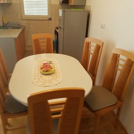דירה Apartman Pavao טרוגיר